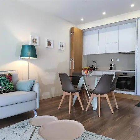 Apartment Trindade *